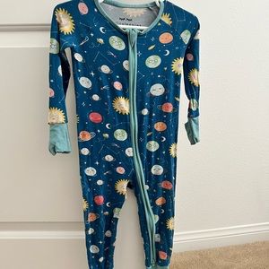 Space print little sleepies zip romper